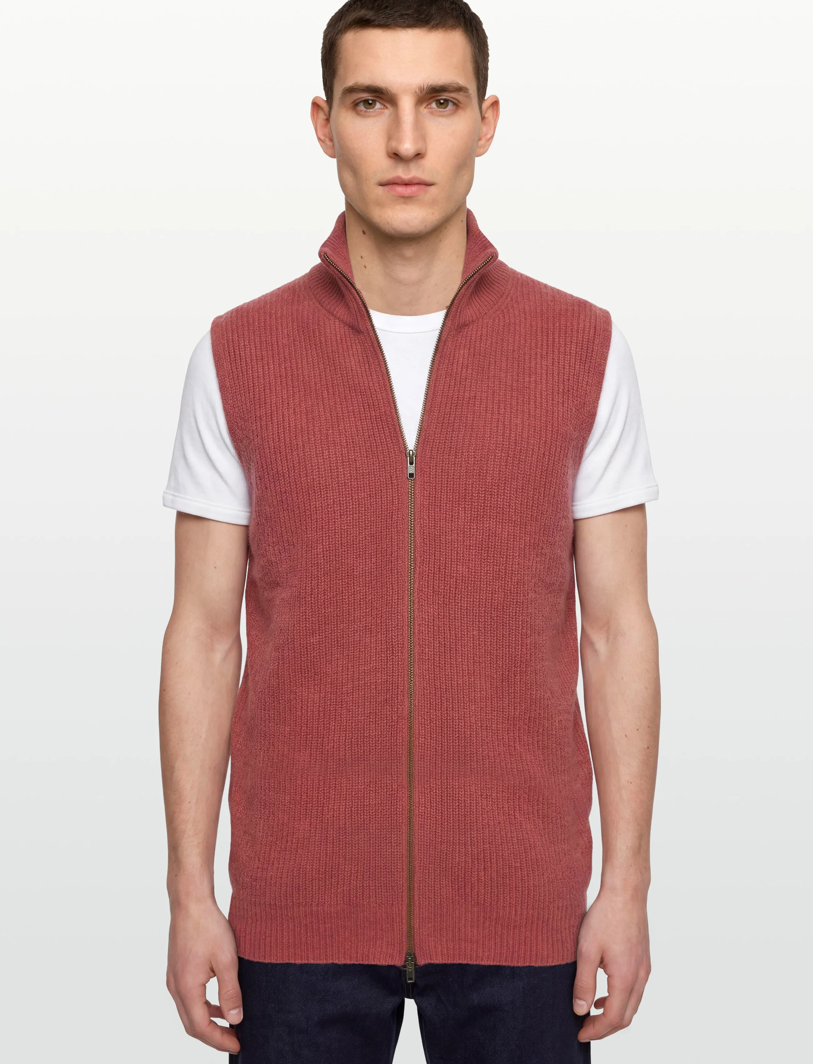 Davida Cashmere - Man Zip Pockets Vest - kootud vestid - rust red - 5