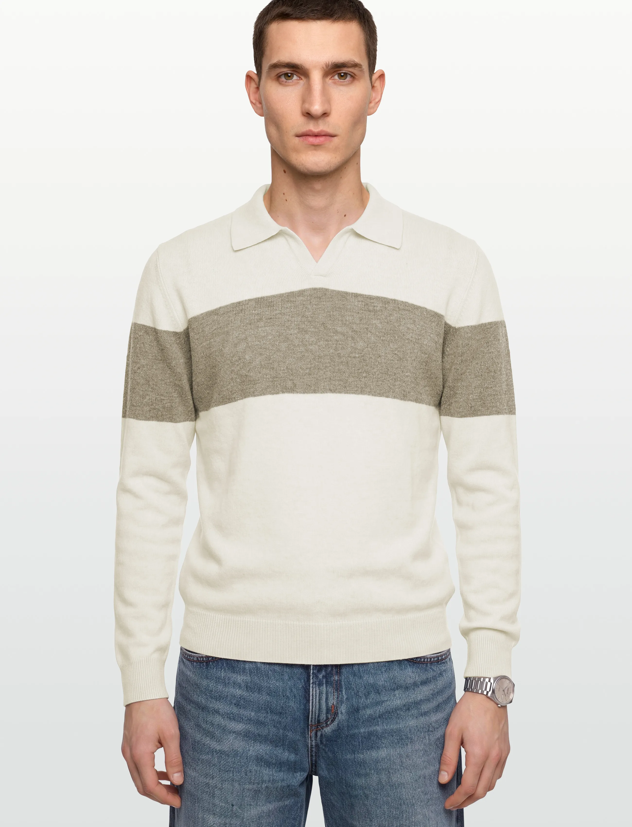 Man Open Collar One Stripe 2