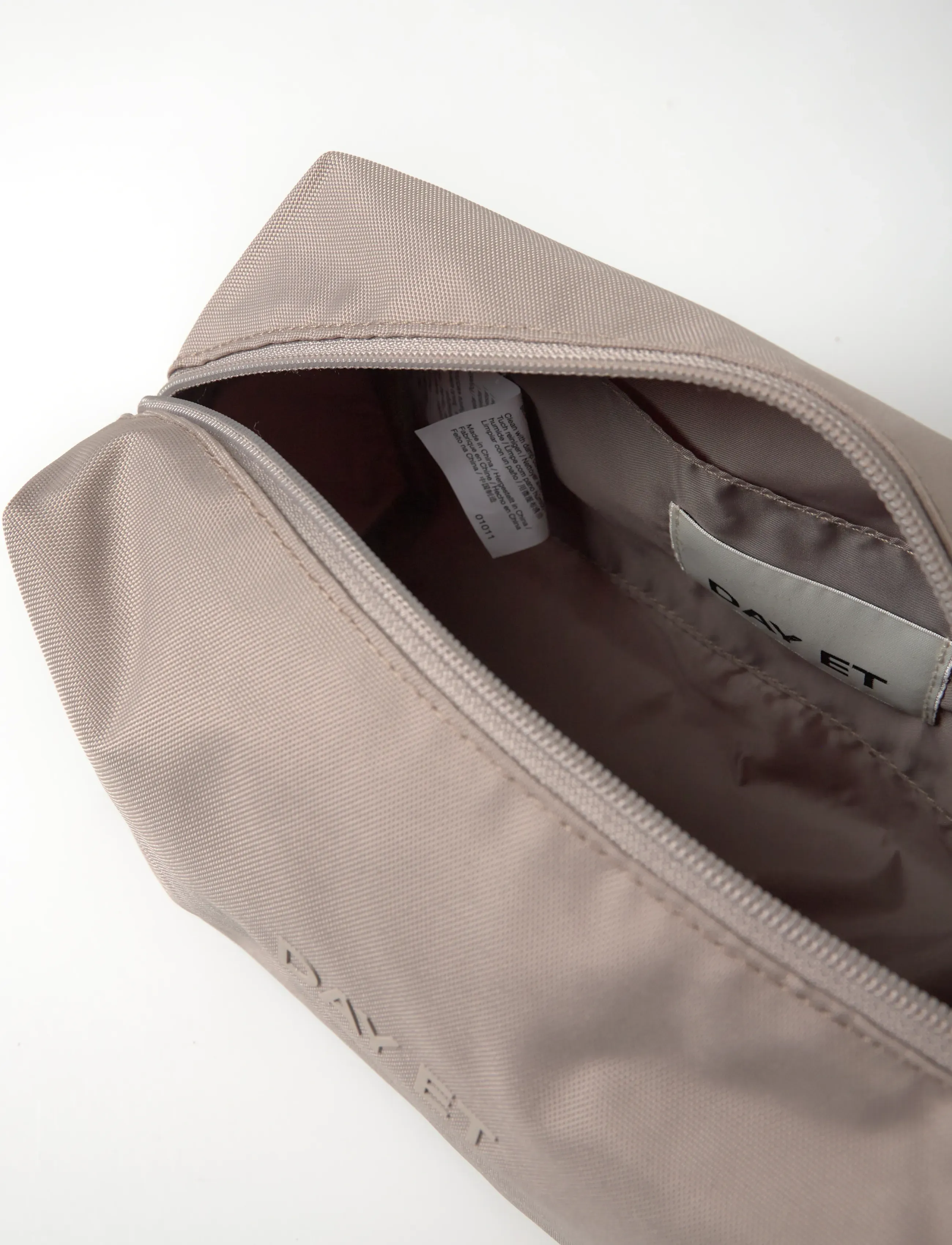 DAY ET - Day RE-S Tonal Washbag S - igapäevane stiil - moon rock - 4