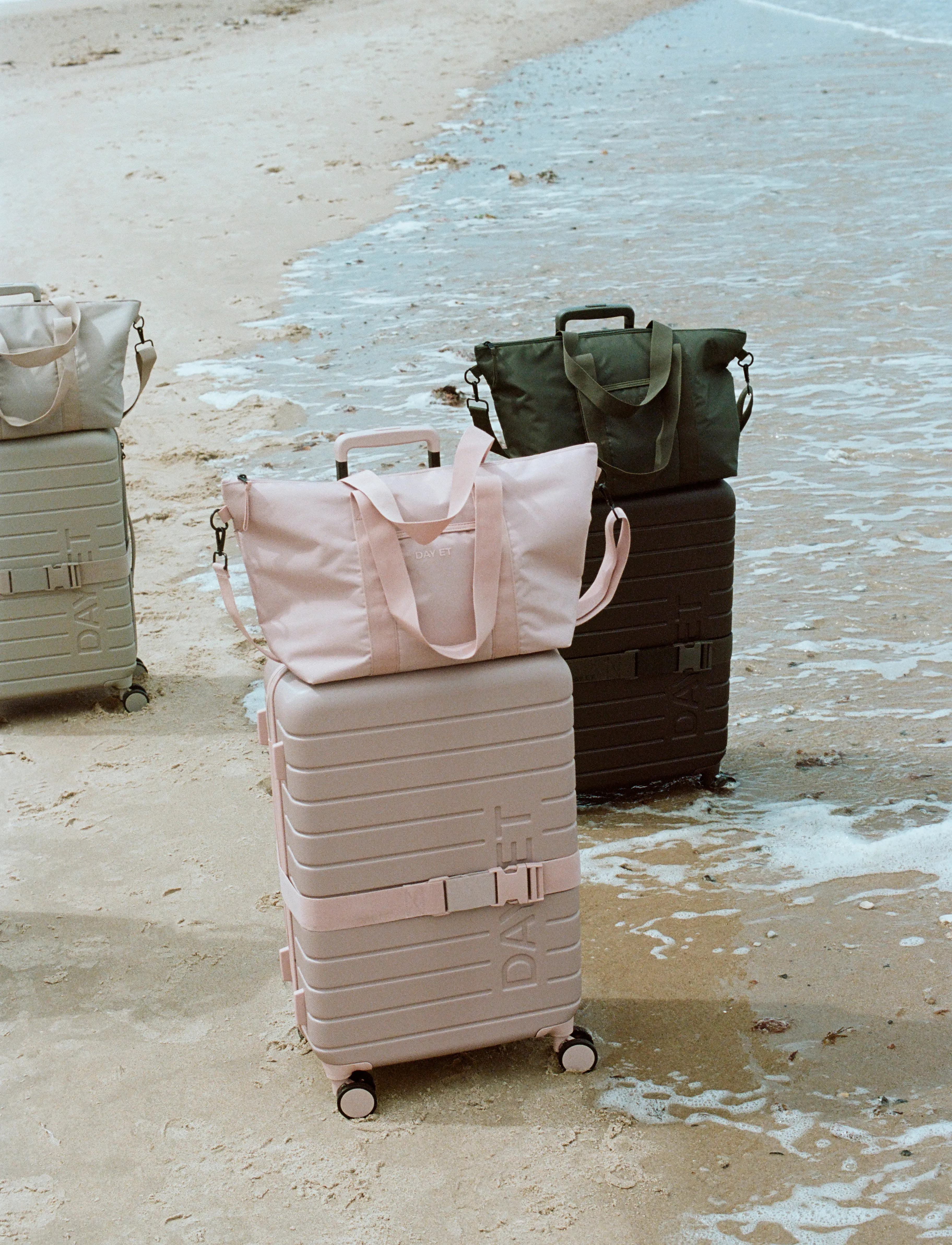 DAY ET Day Tonal 24" Suitcase, 68, Cream, Tasker > Kufferter, Herre
