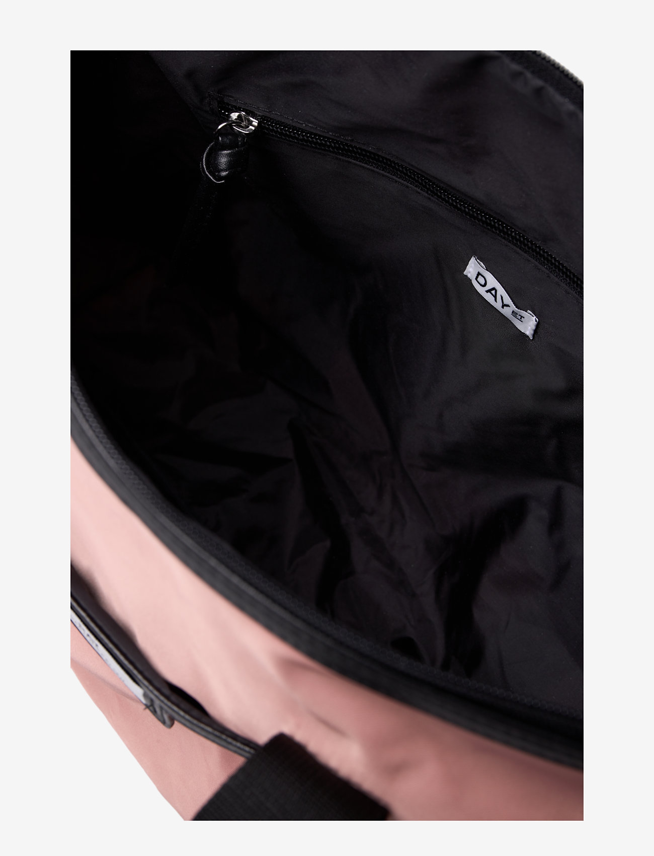 DAY ET - Day Gweneth Work - 2 hand - 5