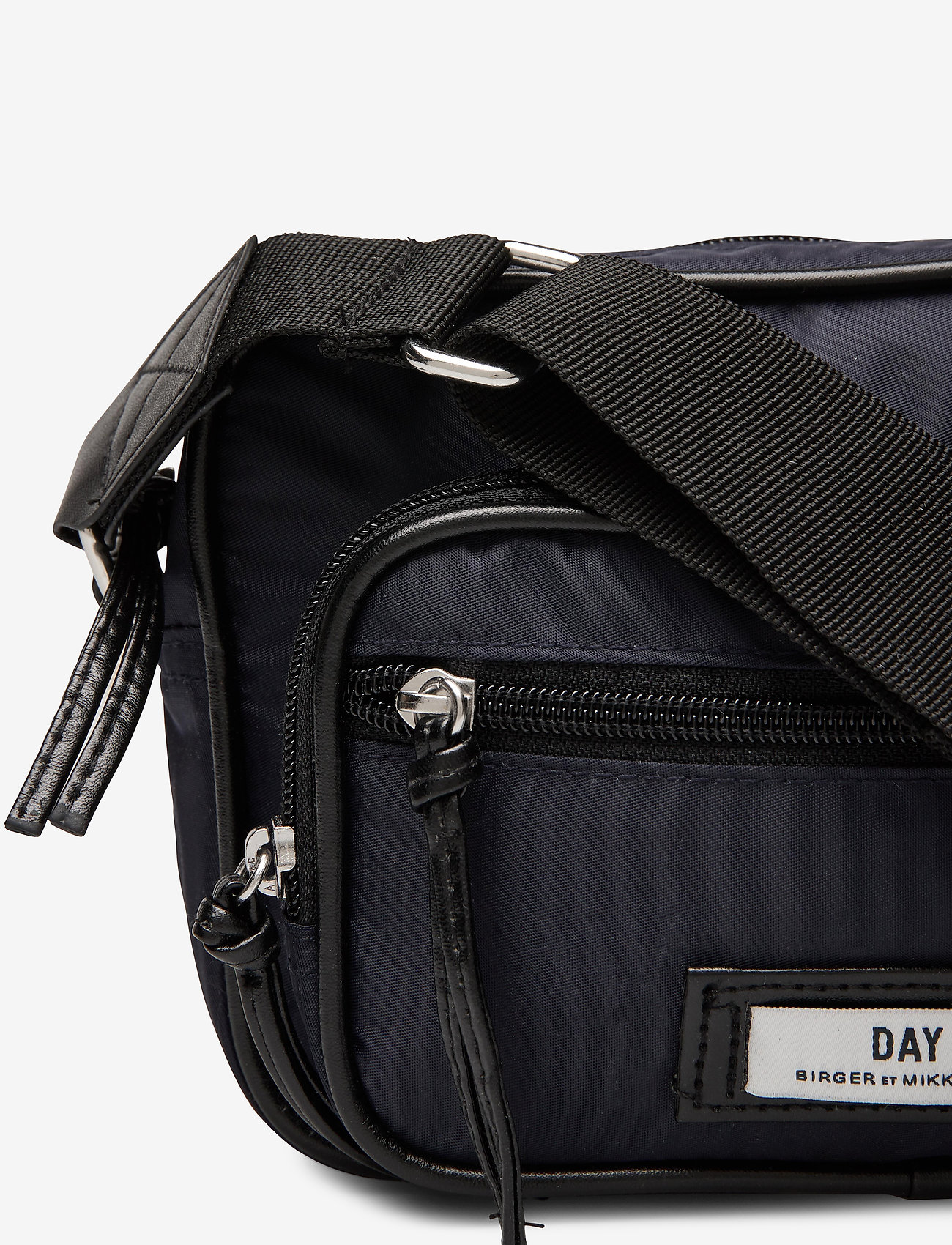 DAY ET - Day Gweneth SB S - dark night - 3
