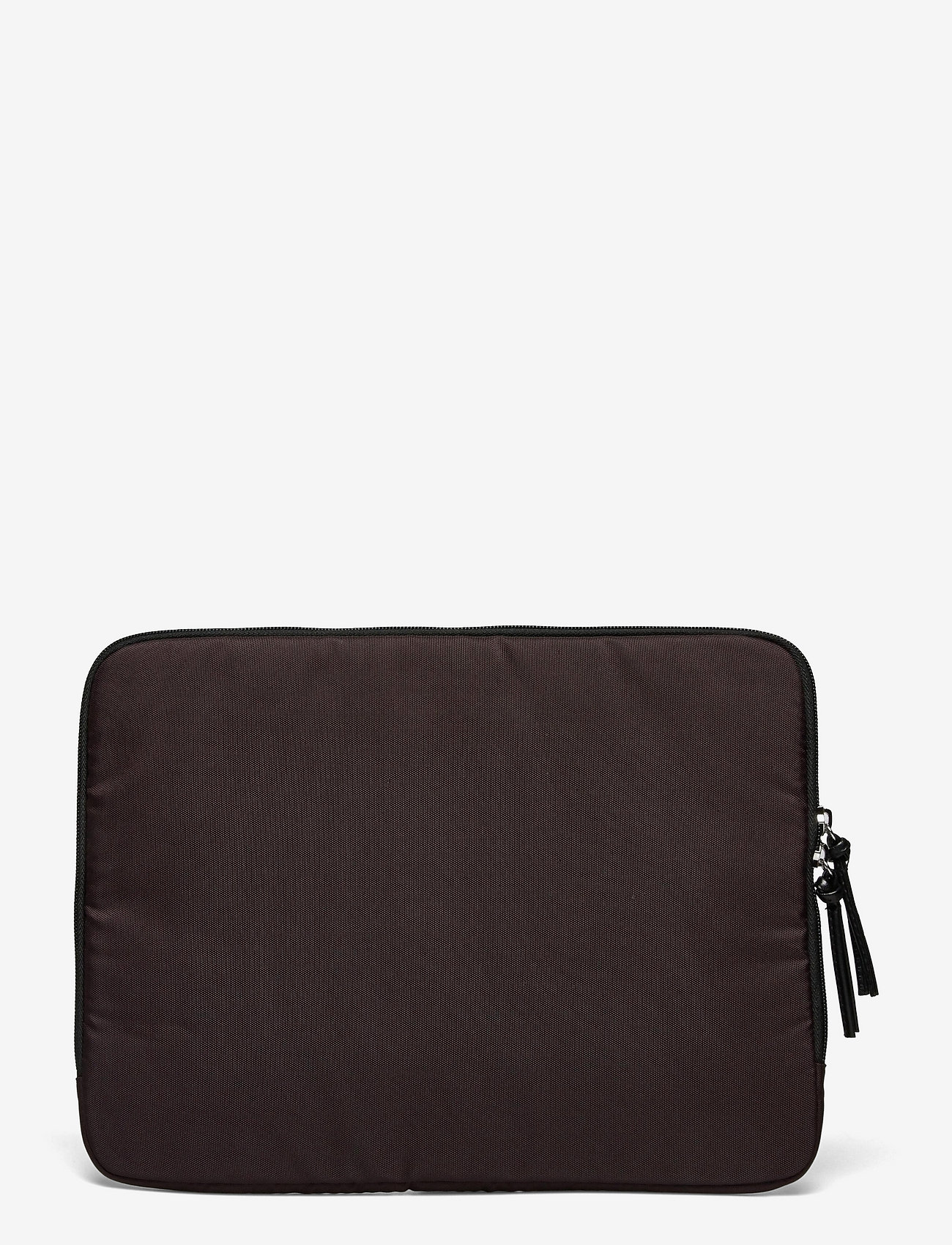 DAY ET - Day Gweneth RE-S Folder13 - cabernet - 1