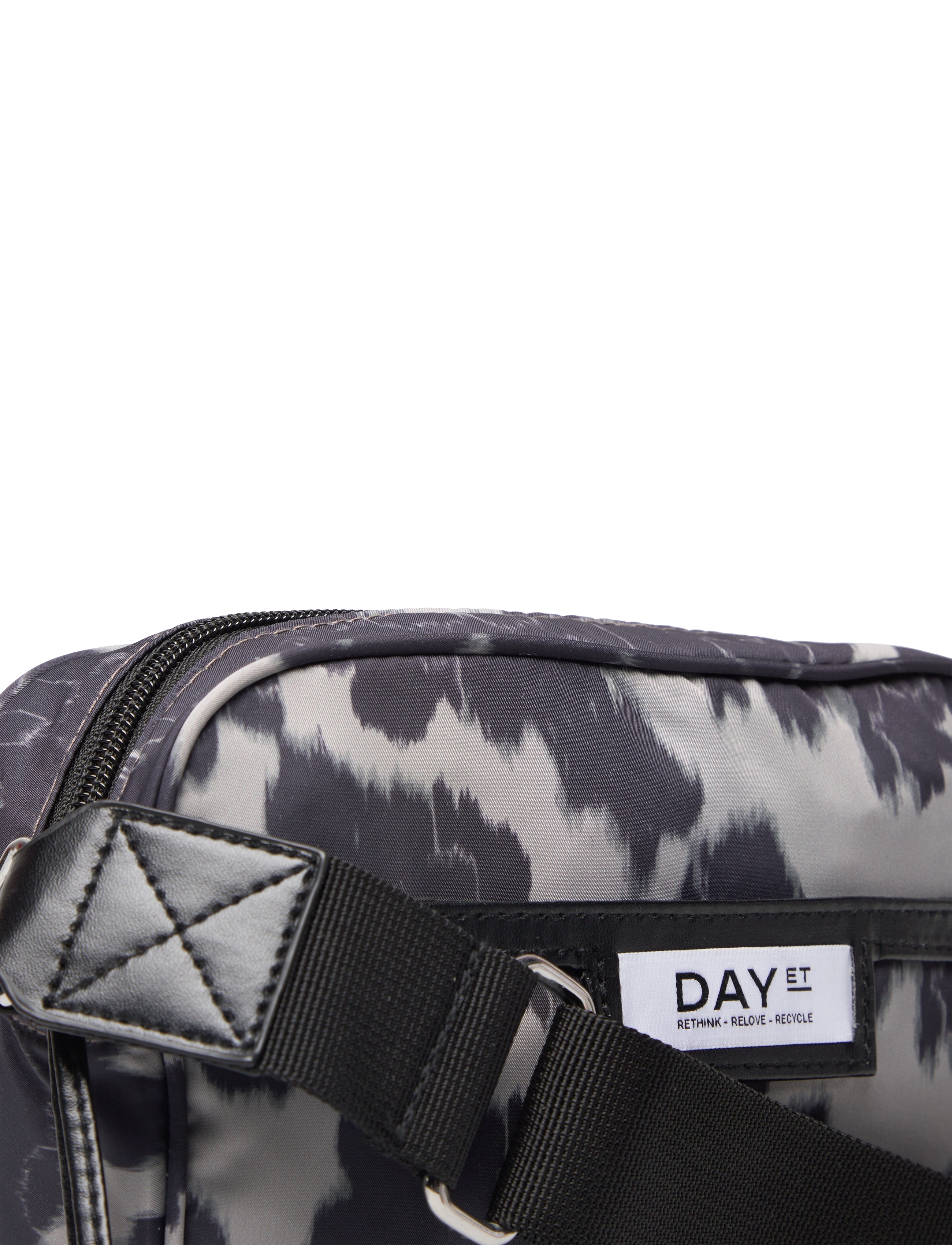 DAY ET - Day Gweneth RE-P Zen Plane - moon rock - 3