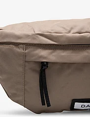 DAY ET - Day Gweneth RE-S Bum L - belt bags - dune - 3