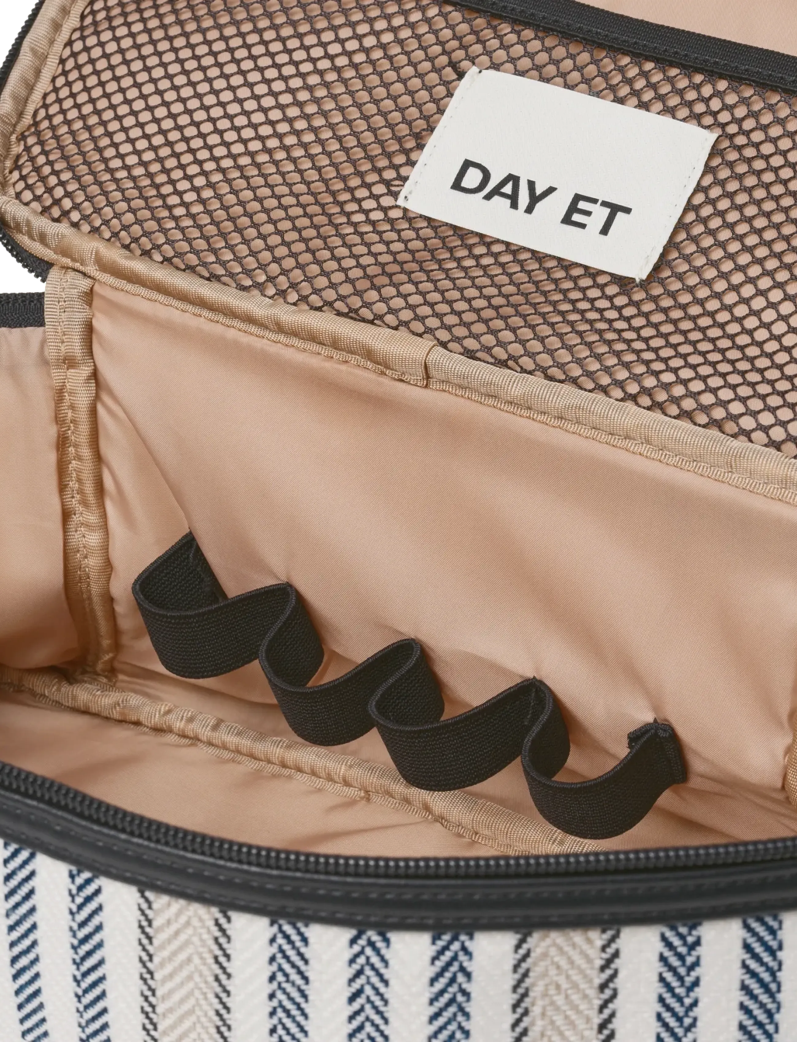 DAY ET - Day Gweneth J Vacay Box - makeup - pastel parchment - 2