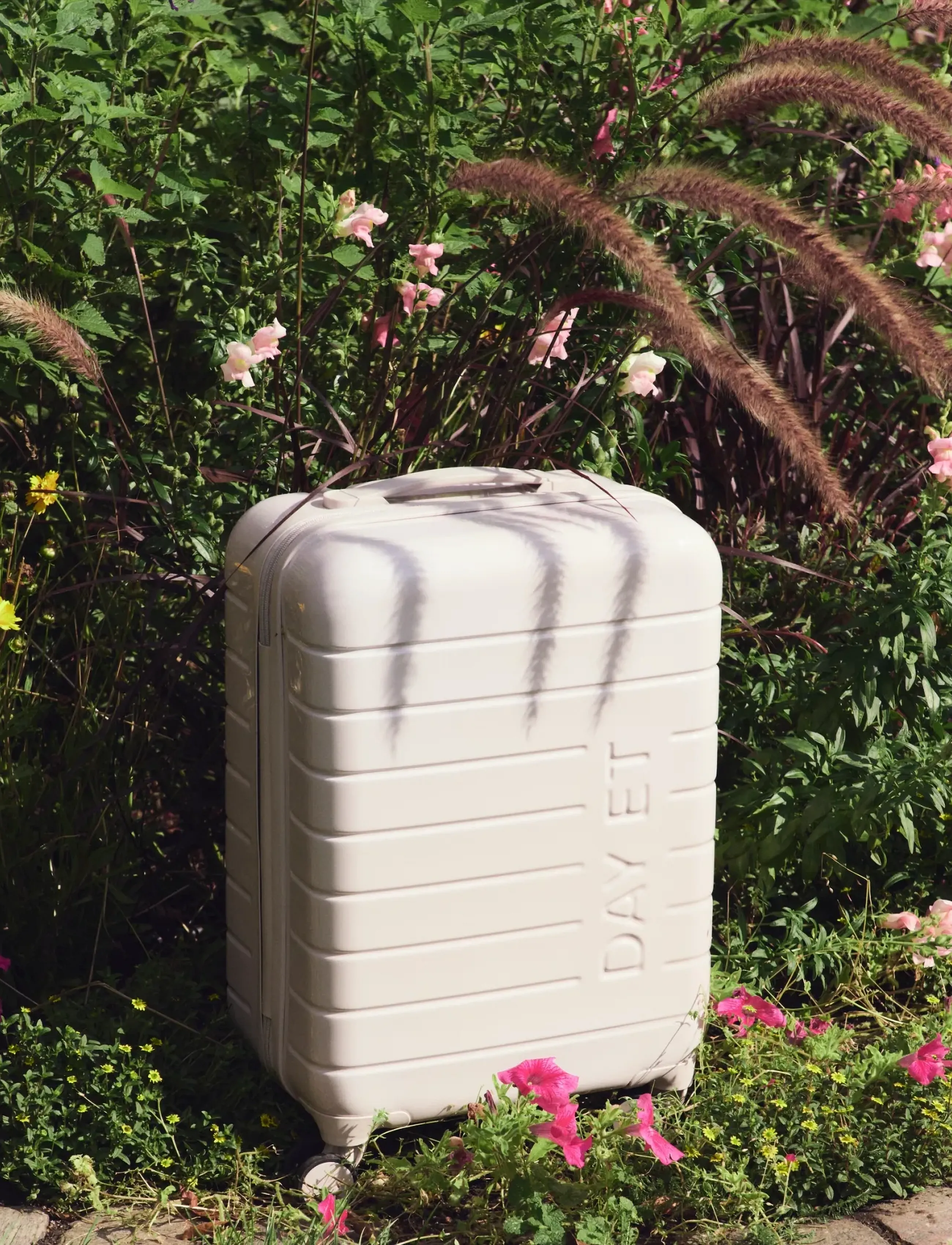 DAY ET Day Tonal 20" Suitcase - Reisima - PASTEL PARCHMENT / beige