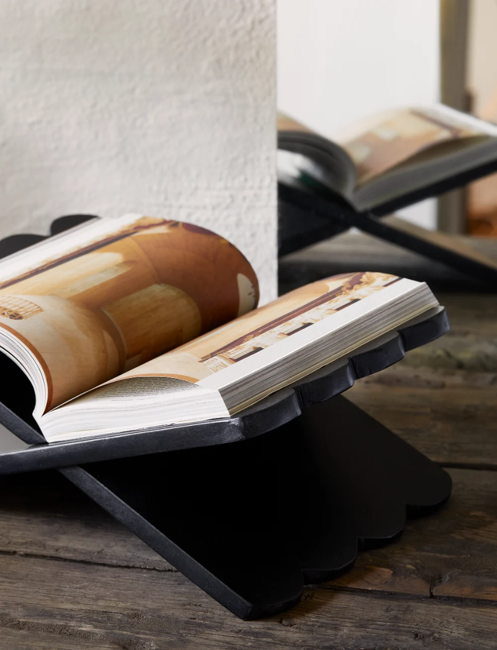 DAY Home - Day Clever bookstand - Üle 100 € - black - 2