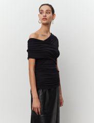 Day Birger et Mikkelsen - Scarlet - Wrap Jersey - sleeveless blouses - black - 4