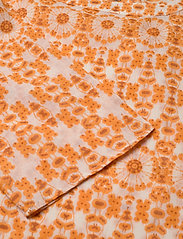 Day Birger et Mikkelsen - DAY Radiate - short-sleeved blouses - apricot - 2