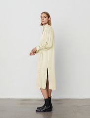 Day Birger et Mikkelsen - Camille - Modern Drape - shirt dresses - cloud cream - 2