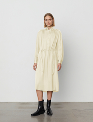 Day Birger et Mikkelsen - Camille - Modern Drape - shirt dresses - cloud cream - 3