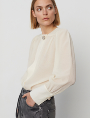Day Birger et Mikkelsen - Logan - Cotton Silk Texture - long-sleeved blouses - vanilla ice - 5