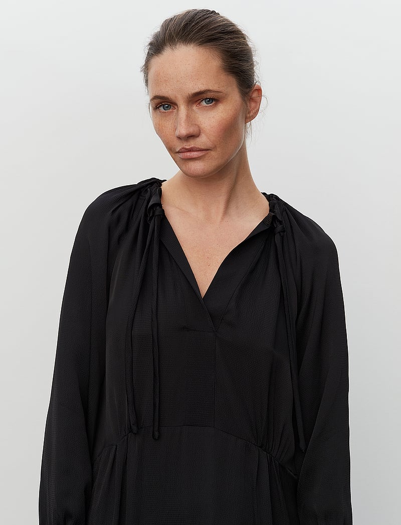 Day Birger et Mikkelsen - Sage - Fluid Texture - midiklänningar - black - 5