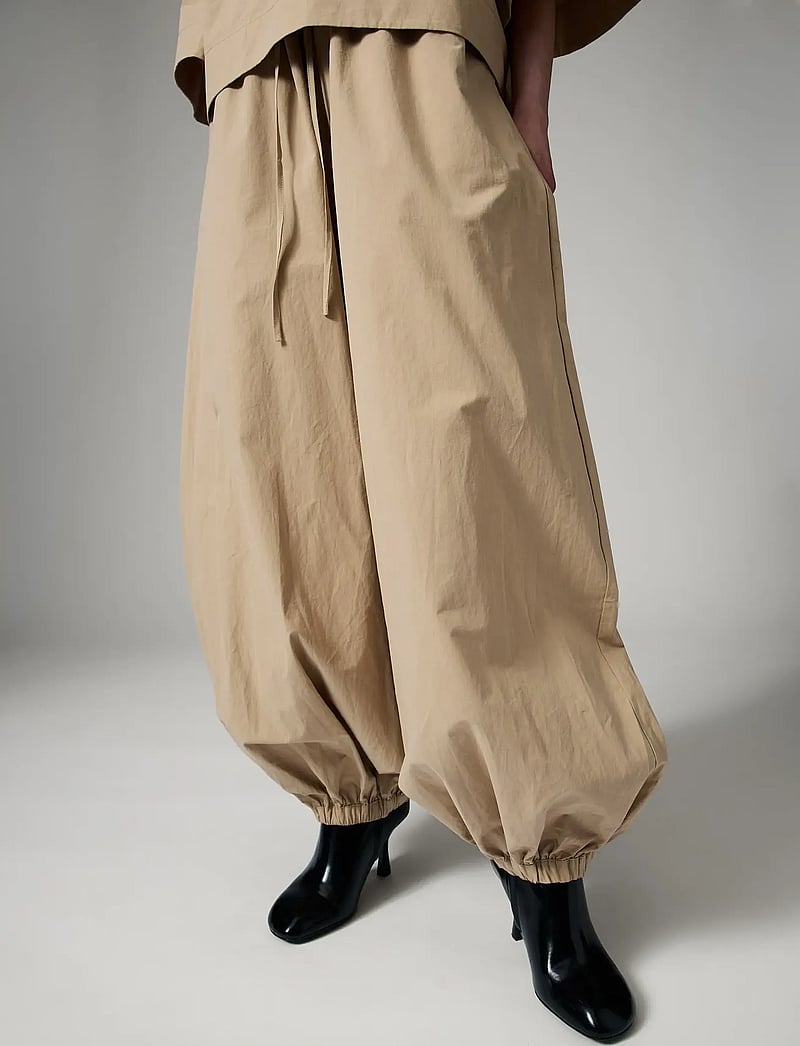 Day Birger et Mikkelsen - DAYTimo- Cottaline - joggers - taupe - 5