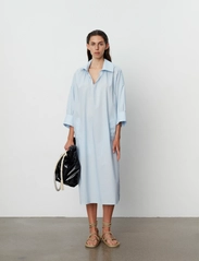 Day Birger et Mikkelsen - Colette - Coated Cotton - marškinių tipo suknelės - light blue - 5
