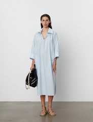 Day Birger et Mikkelsen - Colette - Coated Cotton - marškinių tipo suknelės - light blue - 6