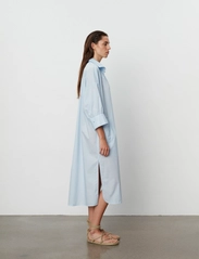Day Birger et Mikkelsen - Colette - Coated Cotton - marškinių tipo suknelės - light blue - 7