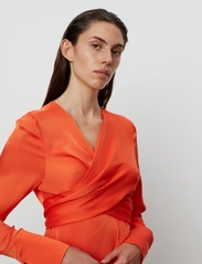 Day Birger et Mikkelsen - Mila - Fluid Texture - midi dresses - spicy orange - 7
