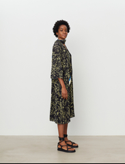 Day Birger et Mikkelsen - Caine - Abstract Leaves - midi dresses - abstract leaves - 4