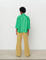 Day Birger et Mikkelsen - Mateo - Modern Drape - long-sleeved blouses - kelly green - 4