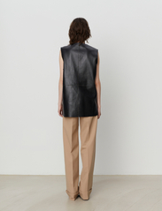 Day Birger et Mikkelsen - Bree - Leather Deluxe - sleeveless blouses - black - 4
