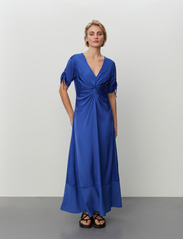 Day Birger et Mikkelsen - Eloise - Fluid Viscose - summer dresses - stratospheric blue - 2
