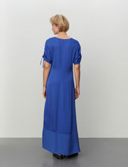 Day Birger et Mikkelsen - Eloise - Fluid Viscose - summer dresses - stratospheric blue - 5