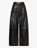 Ricardo - Sleek Leather - LICORICE