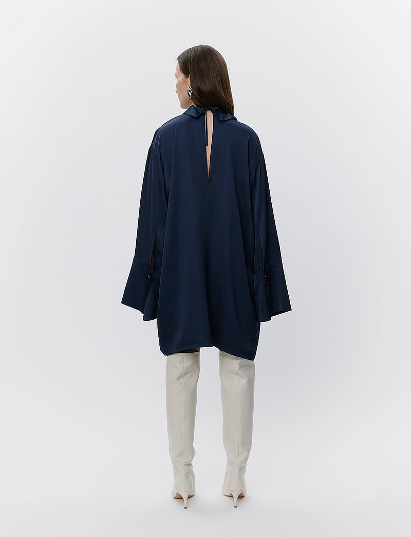 Day Birger et Mikkelsen - Gill - Fluid Viscose RD - cocktail dresses - dark sapphire - 5