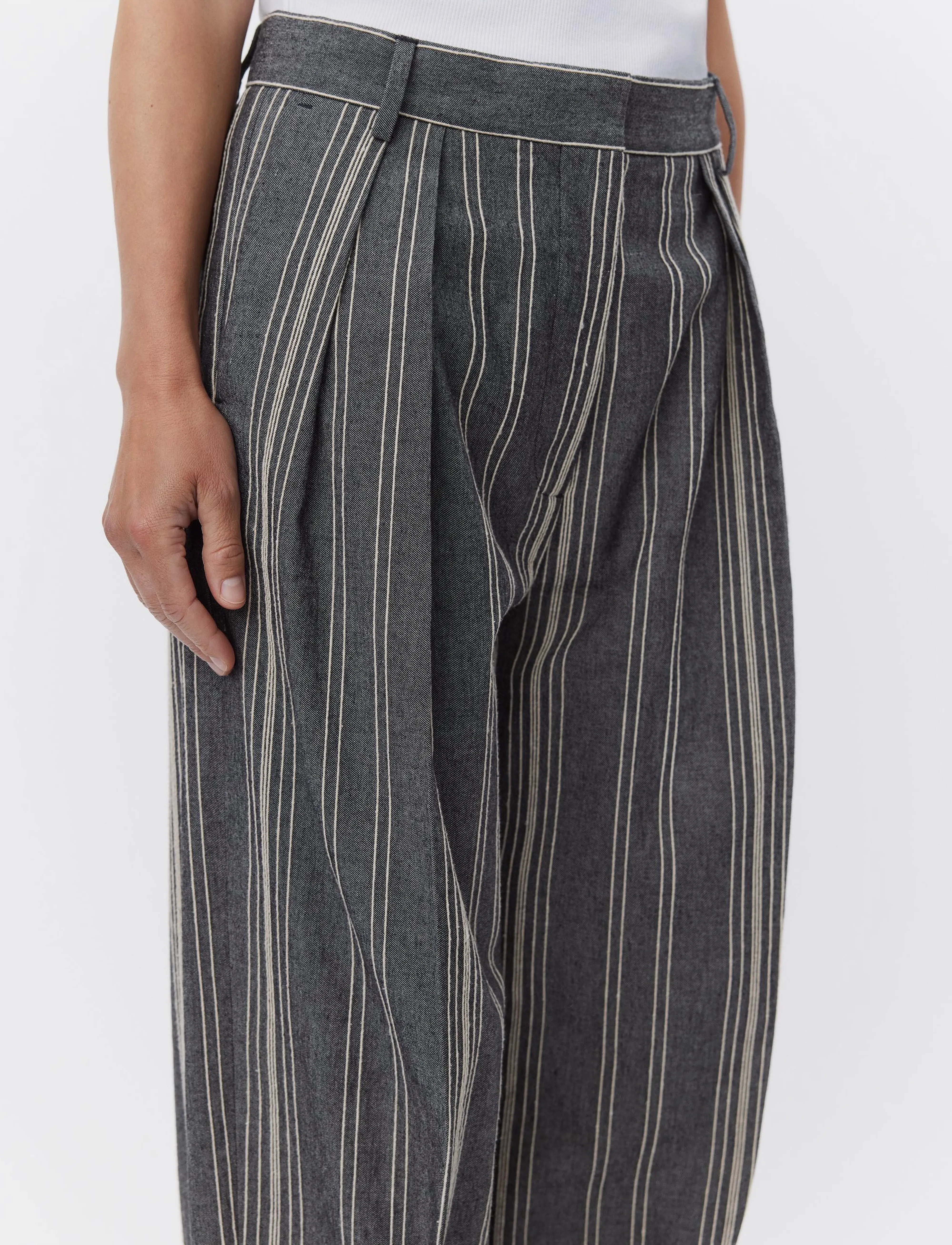 Day Birger et Mikkelsen - Enzo - Slub Stripe - leveälahkeiset housut - black - 4