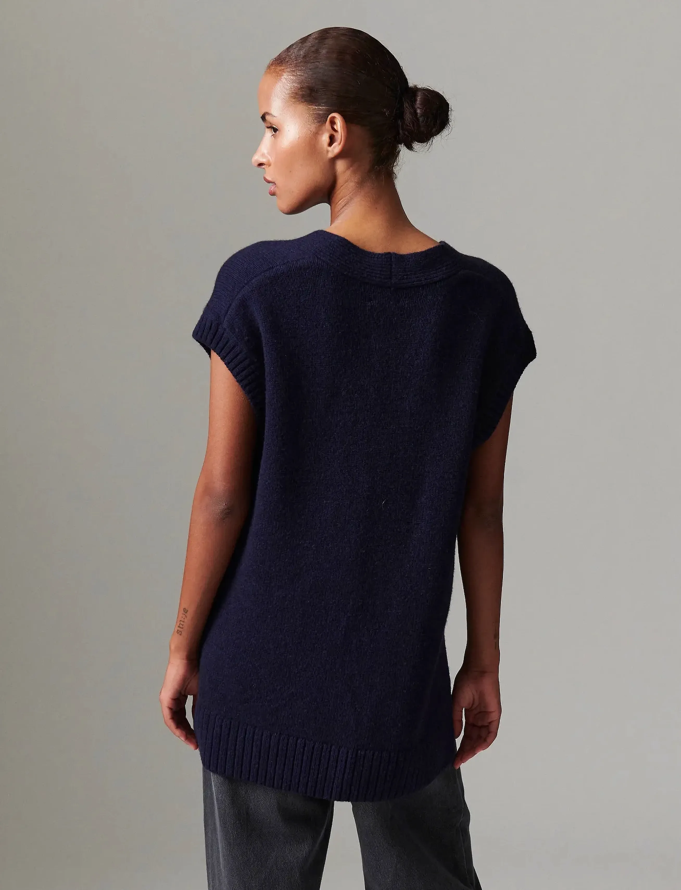 Day Birger et Mikkelsen - Flynn - Soft lamb - knitted vests - dark sapphire. - 4