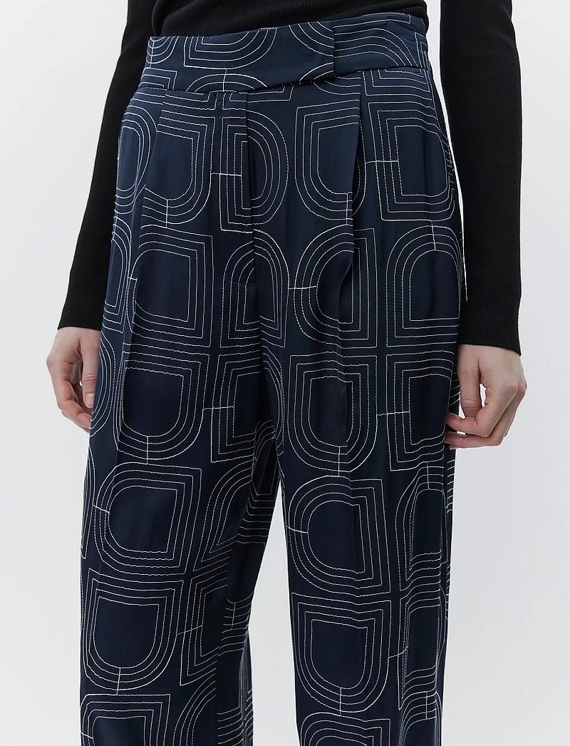 Day Birger et Mikkelsen - Phoebe - Fluid Viscose Stitch - bukser med lige ben - dark sapphire. - 5