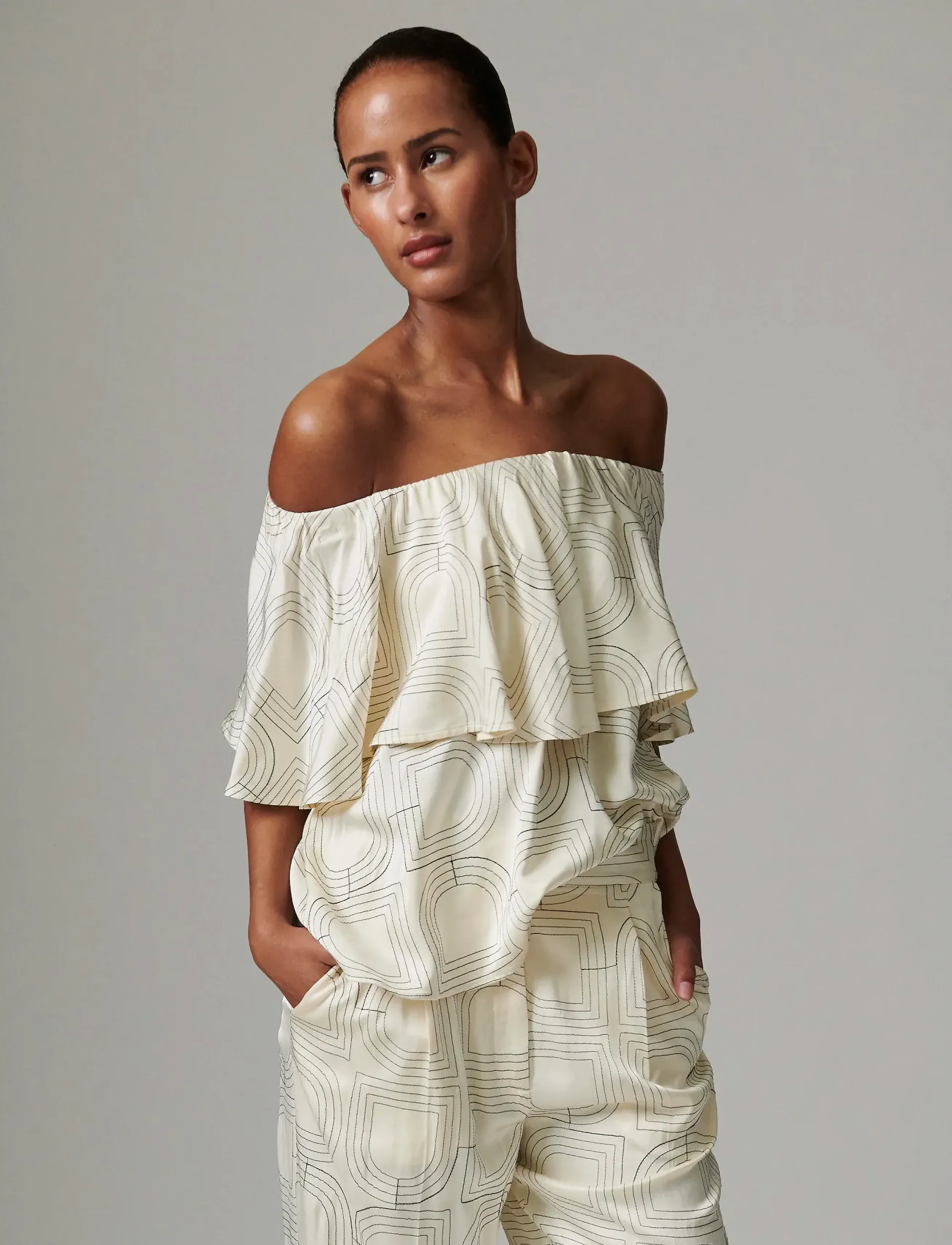 Day Birger et Mikkelsen Hon - Fluid Viscose Stitch - Ärmlösa blusar - JET STREAM / cream