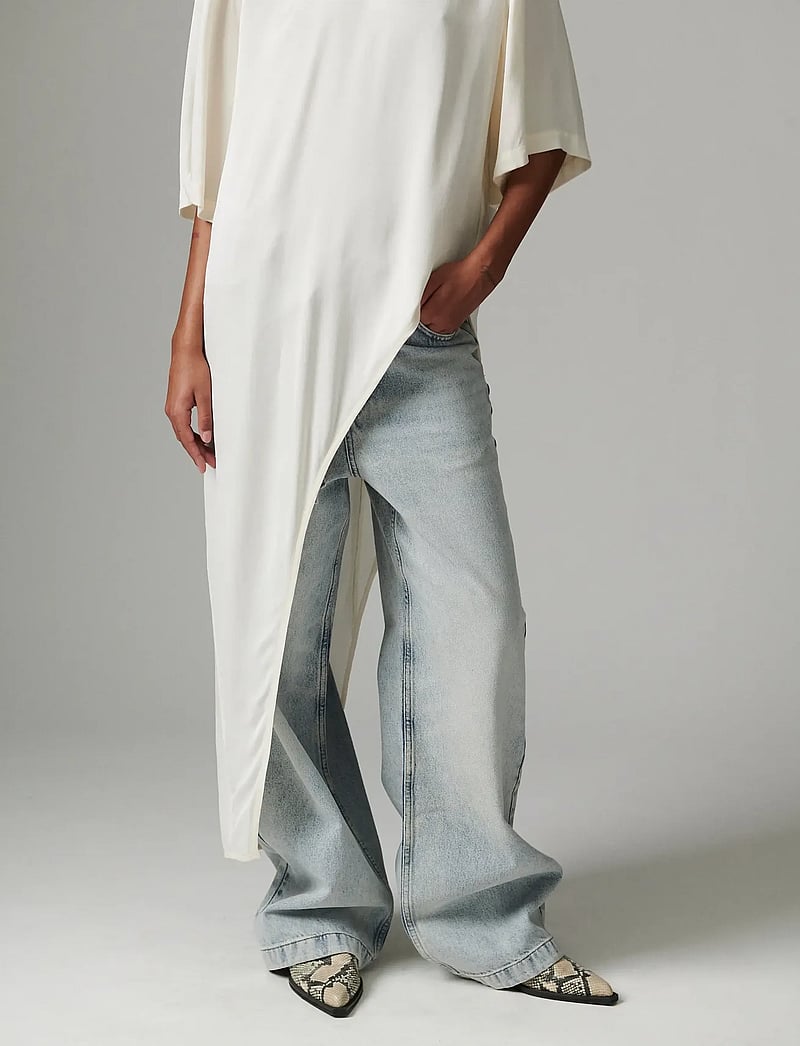 Day Birger et Mikkelsen - Lolly - Matte Crepe - kortärmade blusar - jet stream - 0