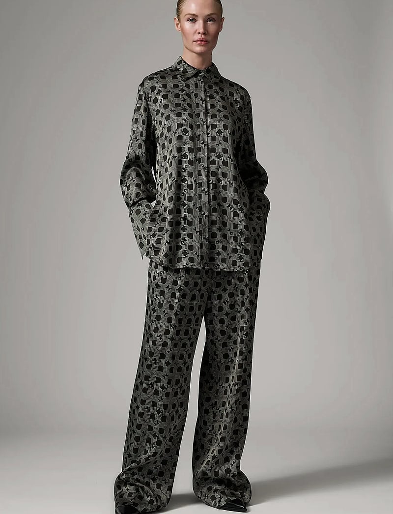 Day Birger et Mikkelsen - Phoebe - Fluid Viscose - laia säärega püksid - black - 0