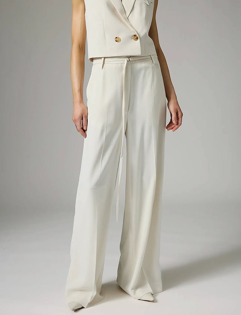 Day Birger et Mikkelsen - Elina - Classic Gabardine - hosen mit weitem bein - ivory shade - 0