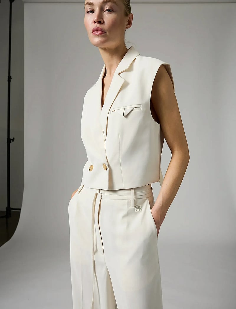 Day Birger et Mikkelsen - Marnie - Classic Gabardine - cropped-blazer - ivory shade - 4