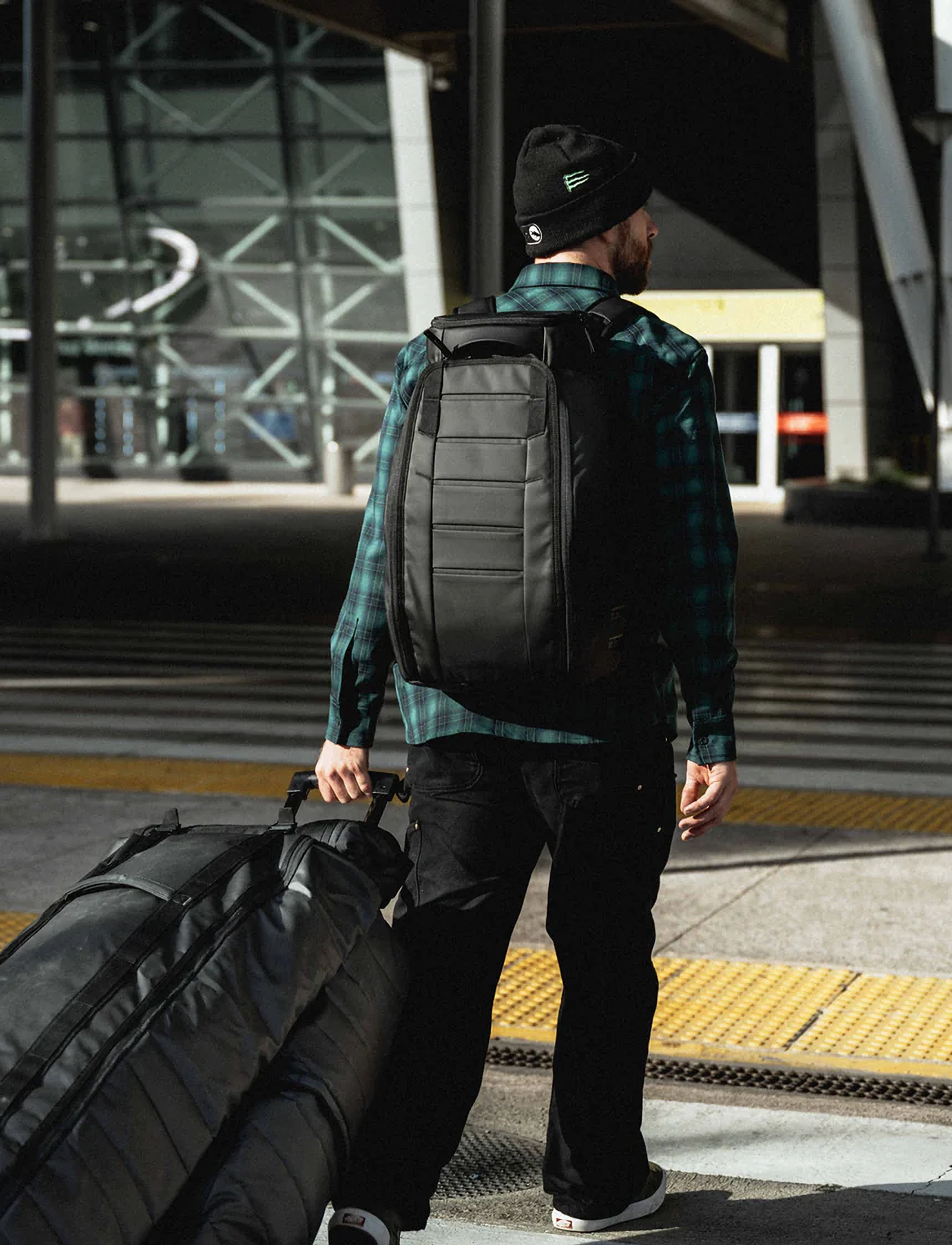 Db Hugger Backpack 30L ryggsäckar dam – bild 3