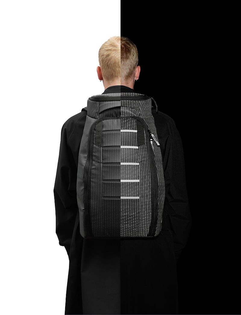 Db Journey - Hugger Backpack 30L - träningsväskor - reflective black - 0