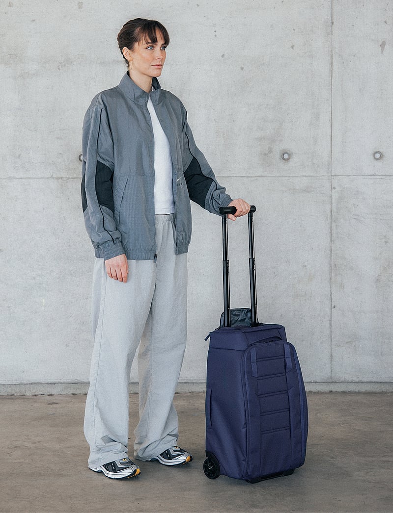 Db Journey - Hugger Roller Bag Carry-on 40L - reisikotid - blue hour - 0