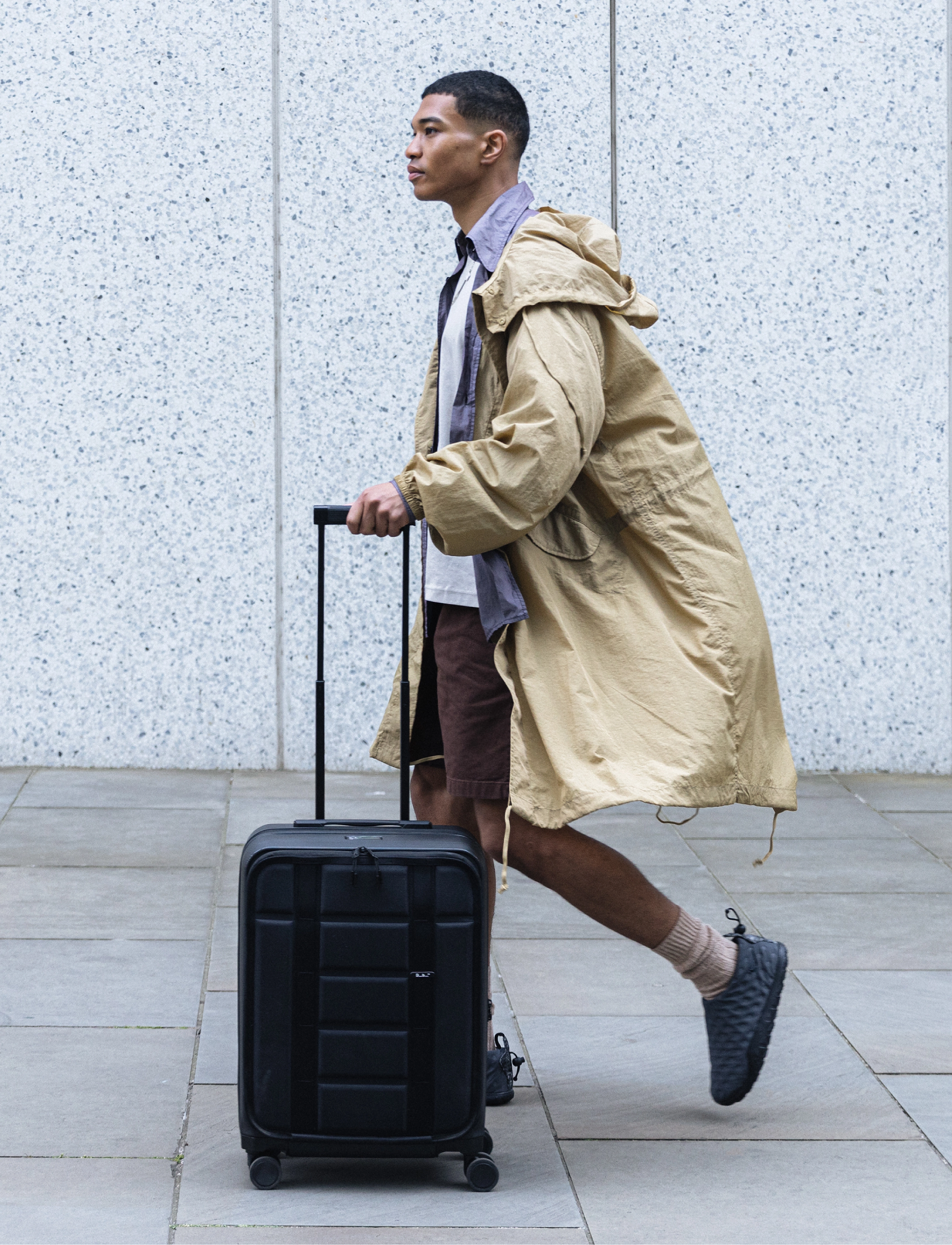 Db Journey Ramverk Front-access Carry-on - Res med stil - BLACK OUT / black