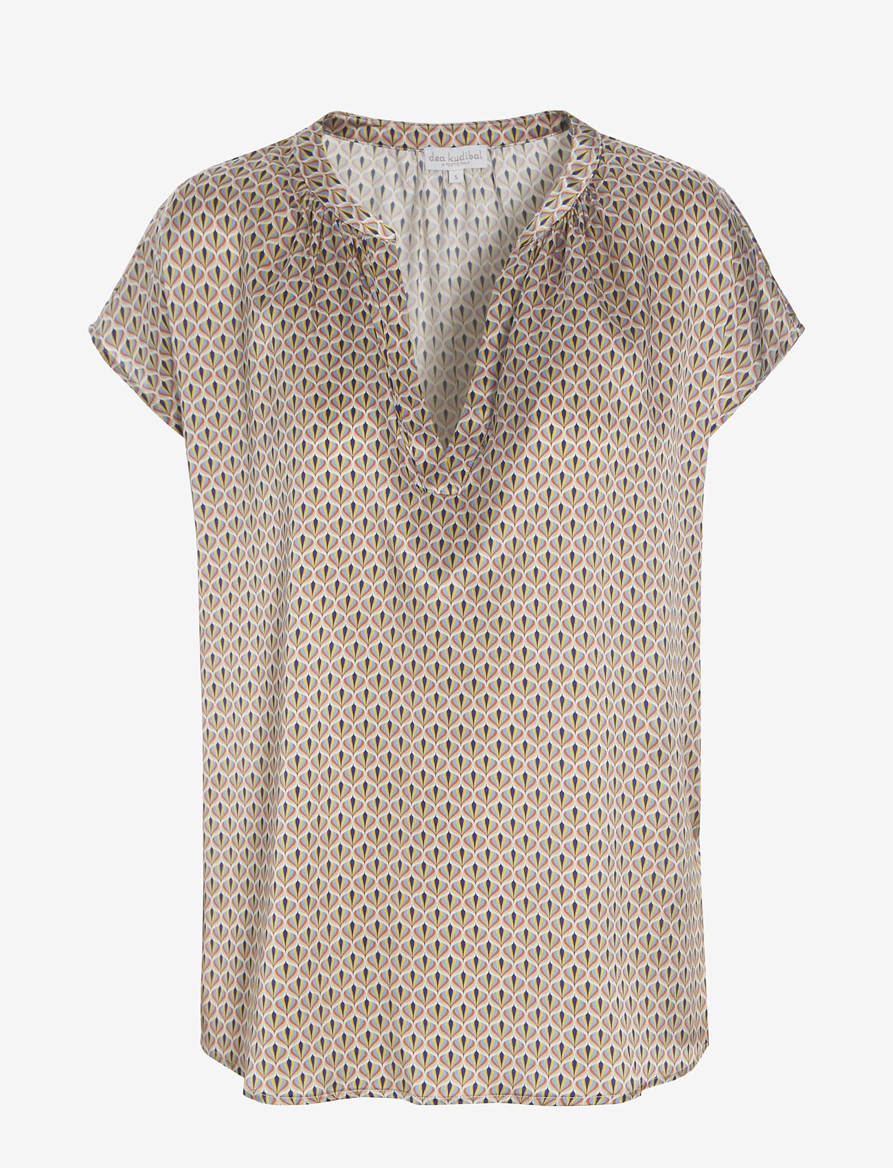 Dea Kudibal - ANN - monarch honey - 0