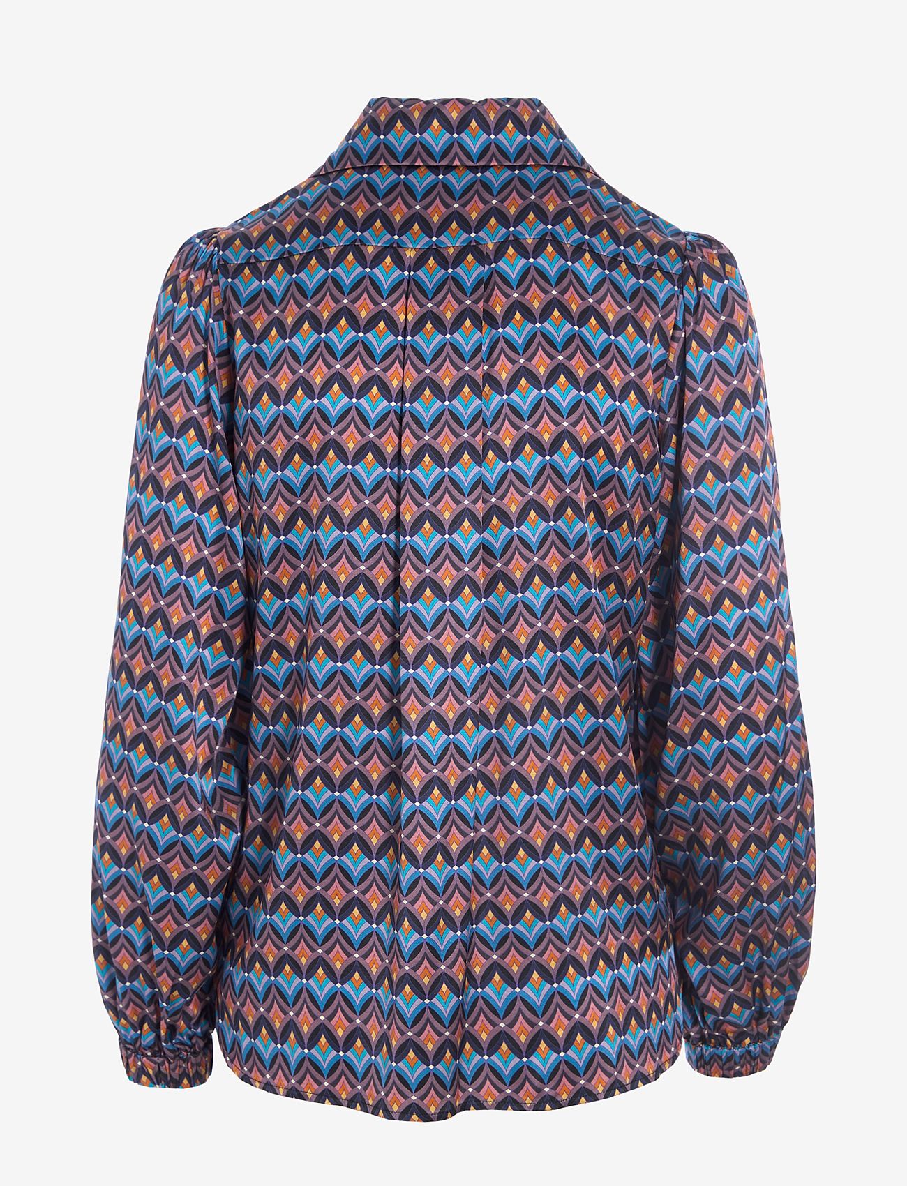 Dea Kudibal - KIKKI - macchia pampa - 1