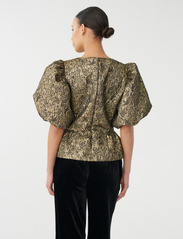 Dea Kudibal - THRIMINE NS - blouses korte mouwen - black gold - 2