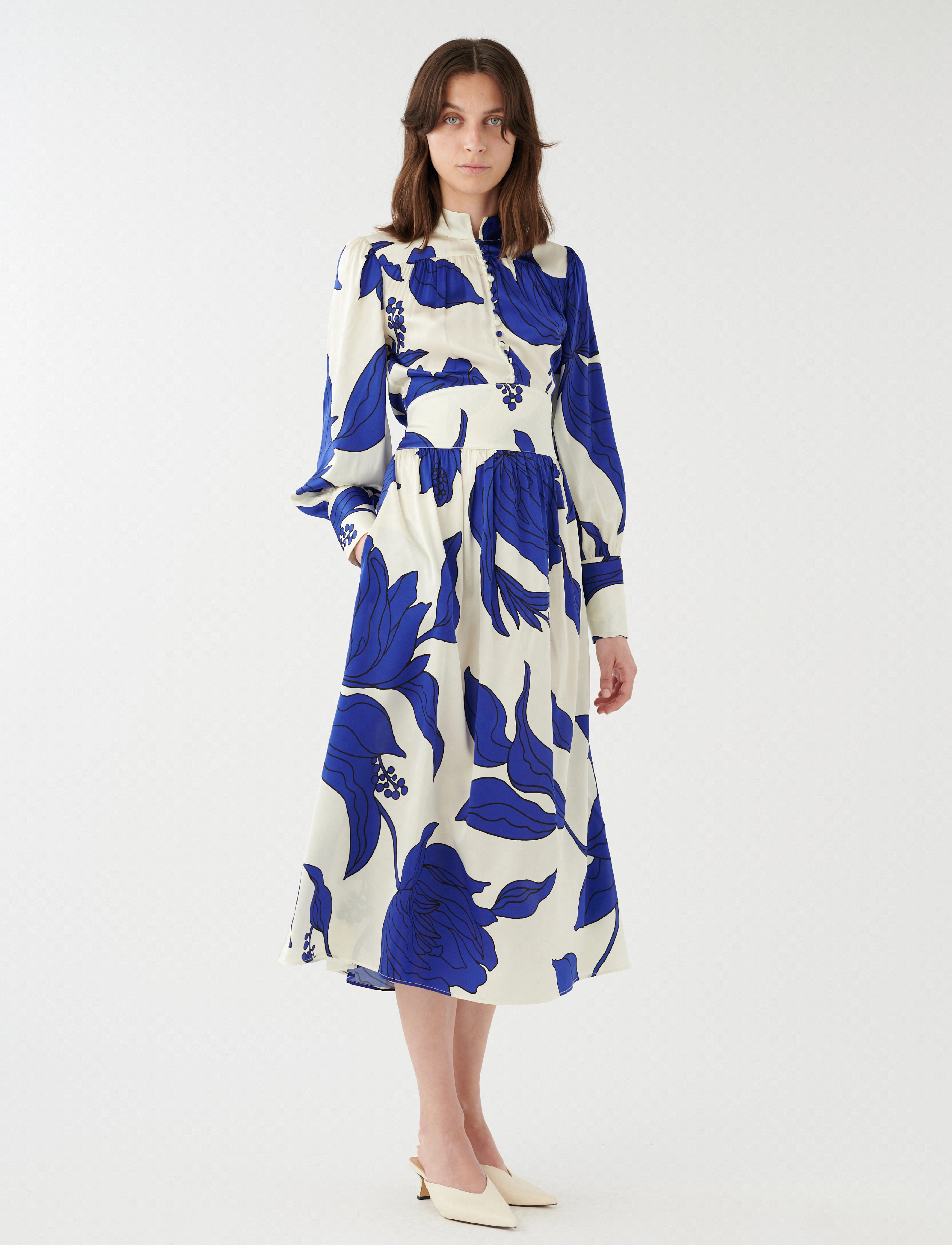 Dea Kudibal - ALONDRADEA - datura cobalt - 4