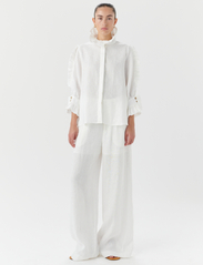 Dea Kudibal - YOLANDA NS - blouses met lange mouwen - nat. white - 2