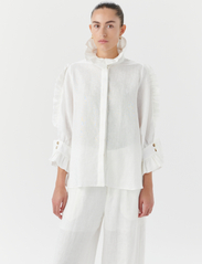 Dea Kudibal - YOLANDA NS - blouses met lange mouwen - nat. white - 3