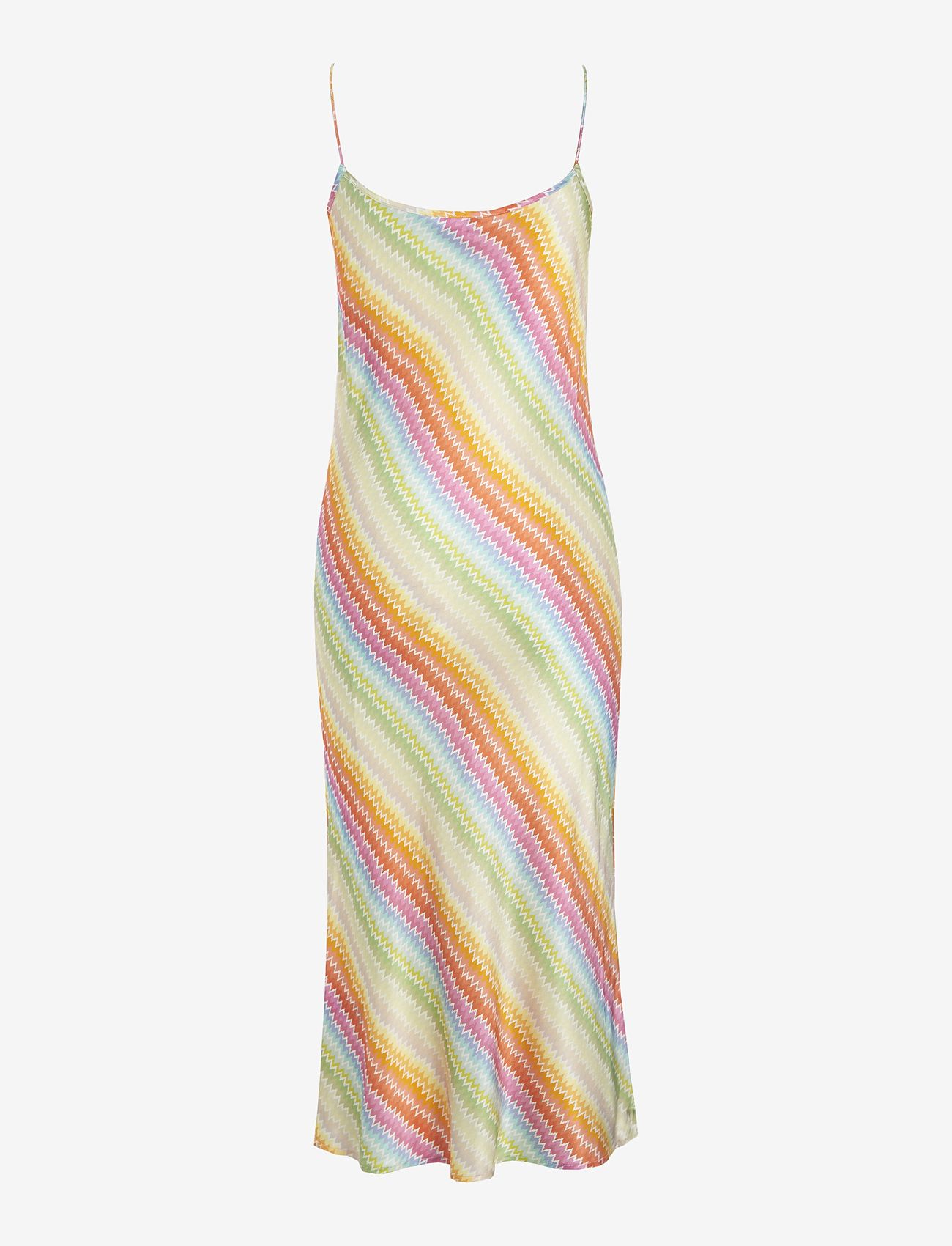 Dea Kudibal - ADELAIDE - lyon lipstick - 1