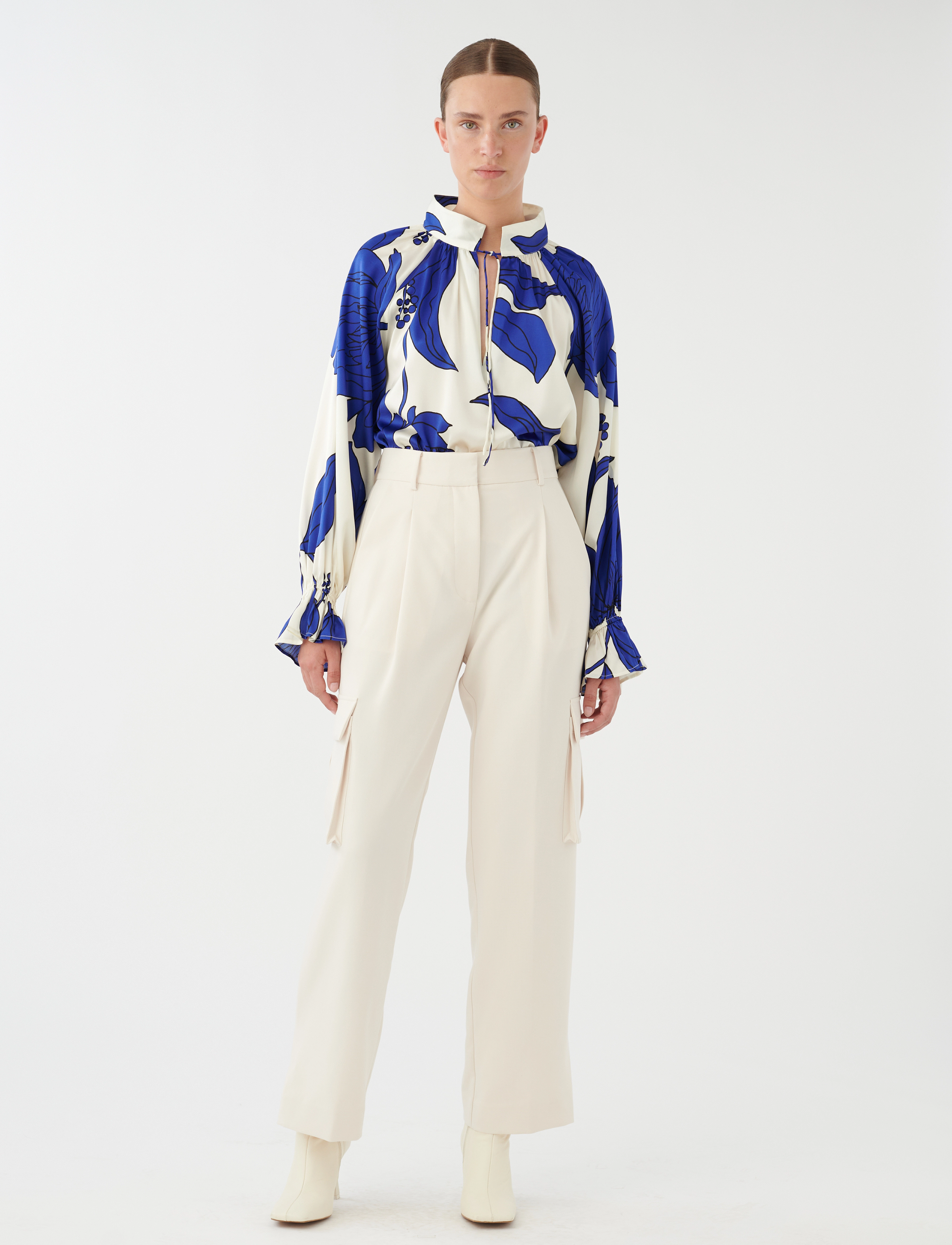 Dea Kudibal - CASSISADEA - datura cobalt - 4